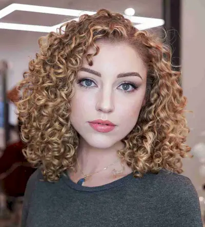 Golden Blonde 3B Curly Bob