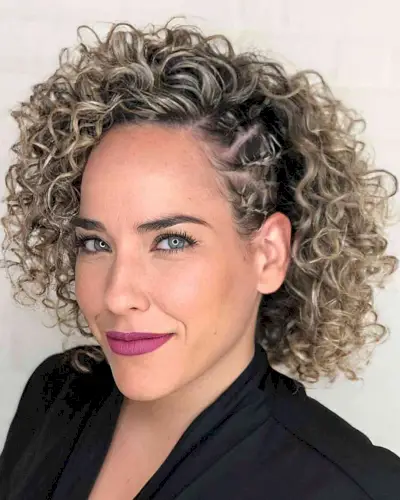 Vintage-Inspired Short Curls