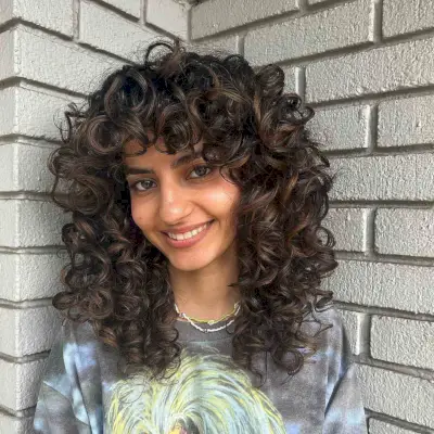 Feminine Thick Shoulder-Length Curls