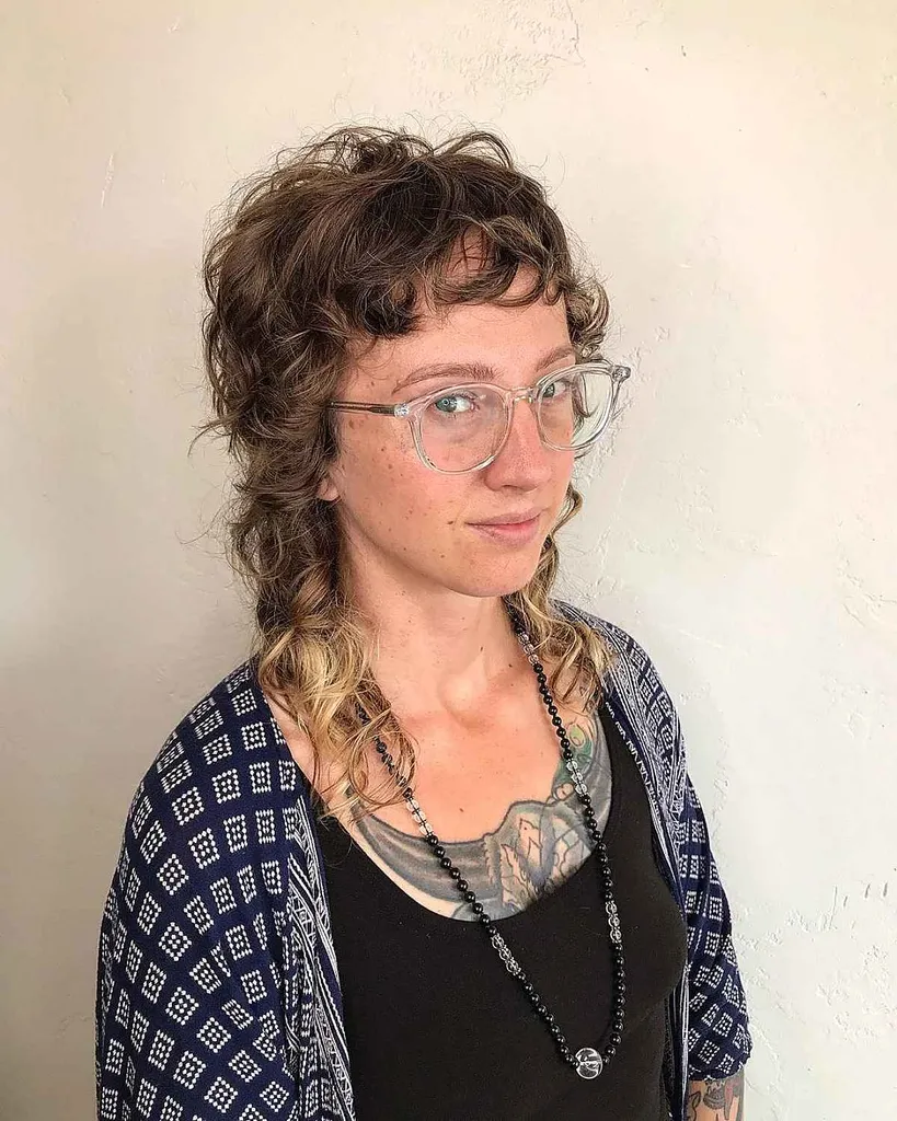 メガネ女子向けカーリーマレット' title=