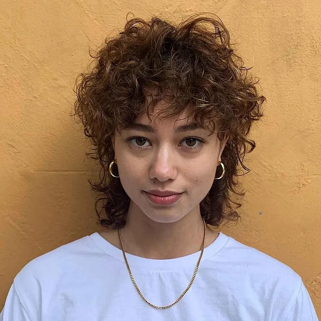 巻き毛のあるボラ' title=