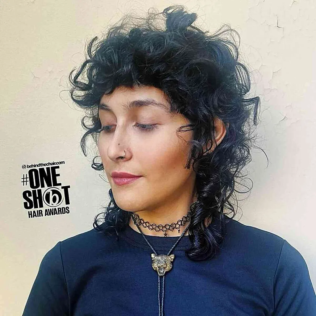 巻き毛の女の子のための29のモダンなボラのヘアスタイル