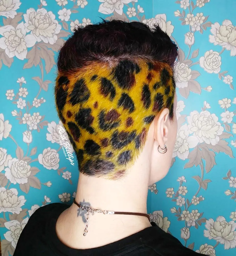 The Undercut Pixie Punk Frisyr' title=