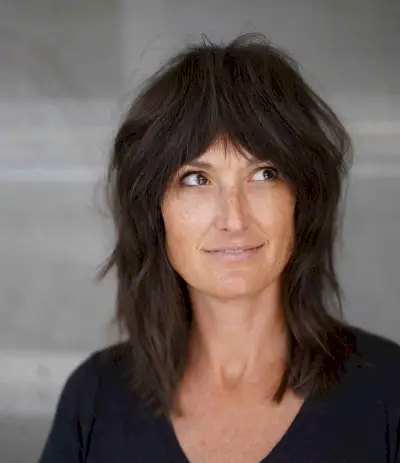 Razored Shag with Heavy Face-Framing Fringe