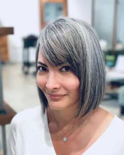 Flattering Graduated Bob for women in their 40s with a square face