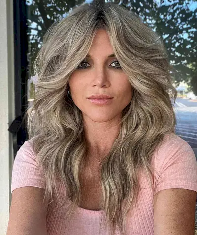 Medium Hawaiian Blowout Hairstyle for Square Faces