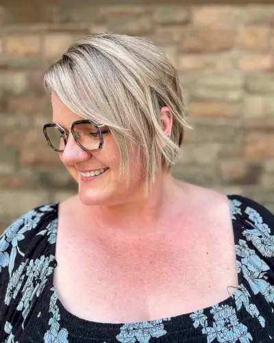 Trendsetting Long Choppy Pixie Bob for Round Face Shapes