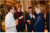 Harry Clarke Freddy Van Zevenbergen Francis Boulle Lara Mcpherson podari Hawkesu večerjo 006