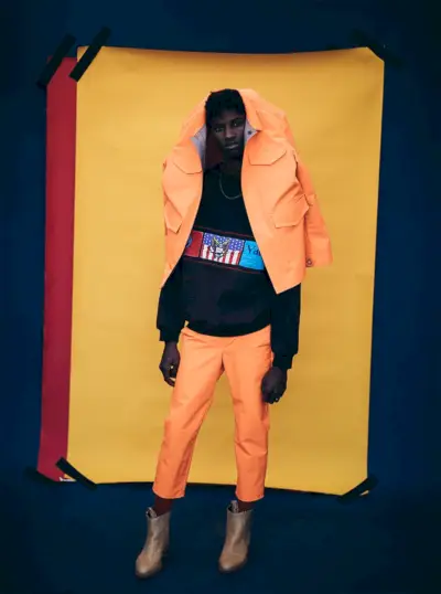 Ksuli valkā džemperi Gabco, zeķes Topman, zābakus stilistu