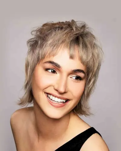 Chin-Length Wolf Cut with Crown Layers for Fine-Haired Women