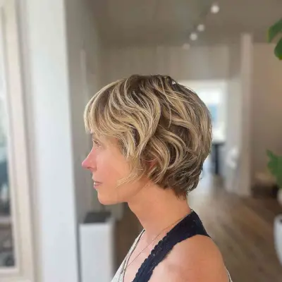 Short Shagged Bob Cut for Wavy Fine Hair
