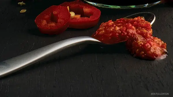 4 veidi, kā izbaudīt karsto mērci