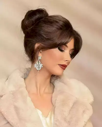 Brunette Soft Upstyle with Curtain Fringe