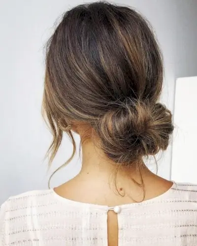 Easy Messy Bun