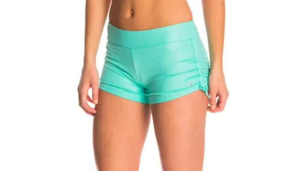 5 shorts de ioga para agitar seu treino de verão suado