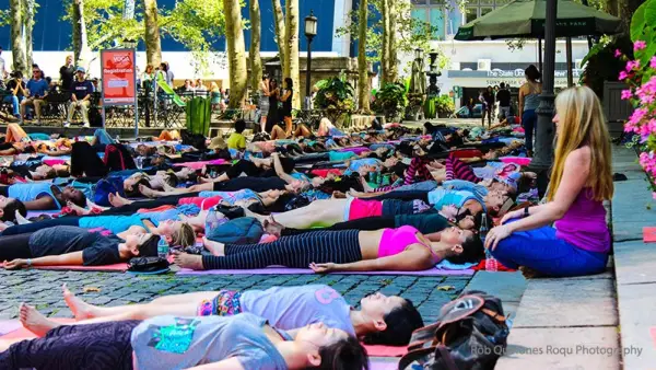 Kristen Kemp, vad finns i din yogapåse?