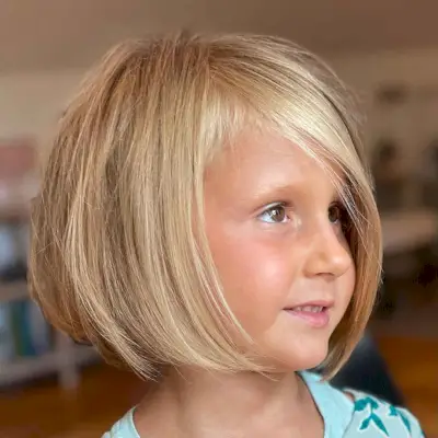 Layered Bob with Side Bangs