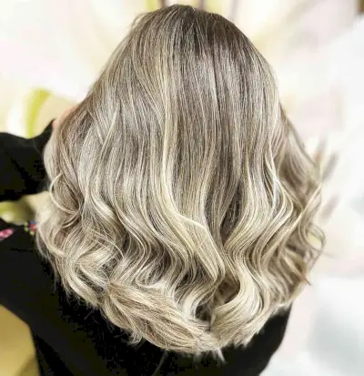 Multi-Tonal Blonde Highlights on Light Brown Hair