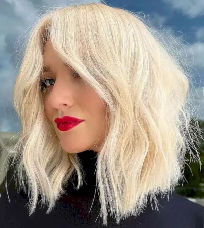 Bright Light Blonde Lived-In Lob