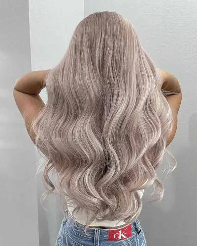 Sultry Light Blonde Waves