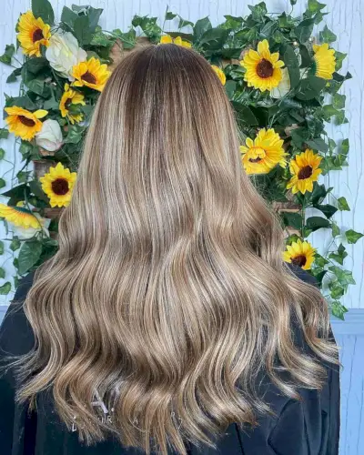 Reverse Balayage with Golden Bronde Babylights