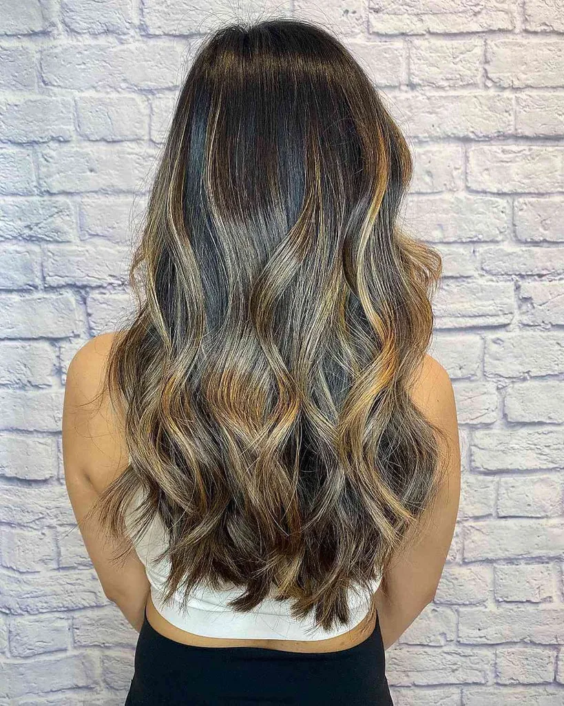 Balayage parcial de mel quente' title=