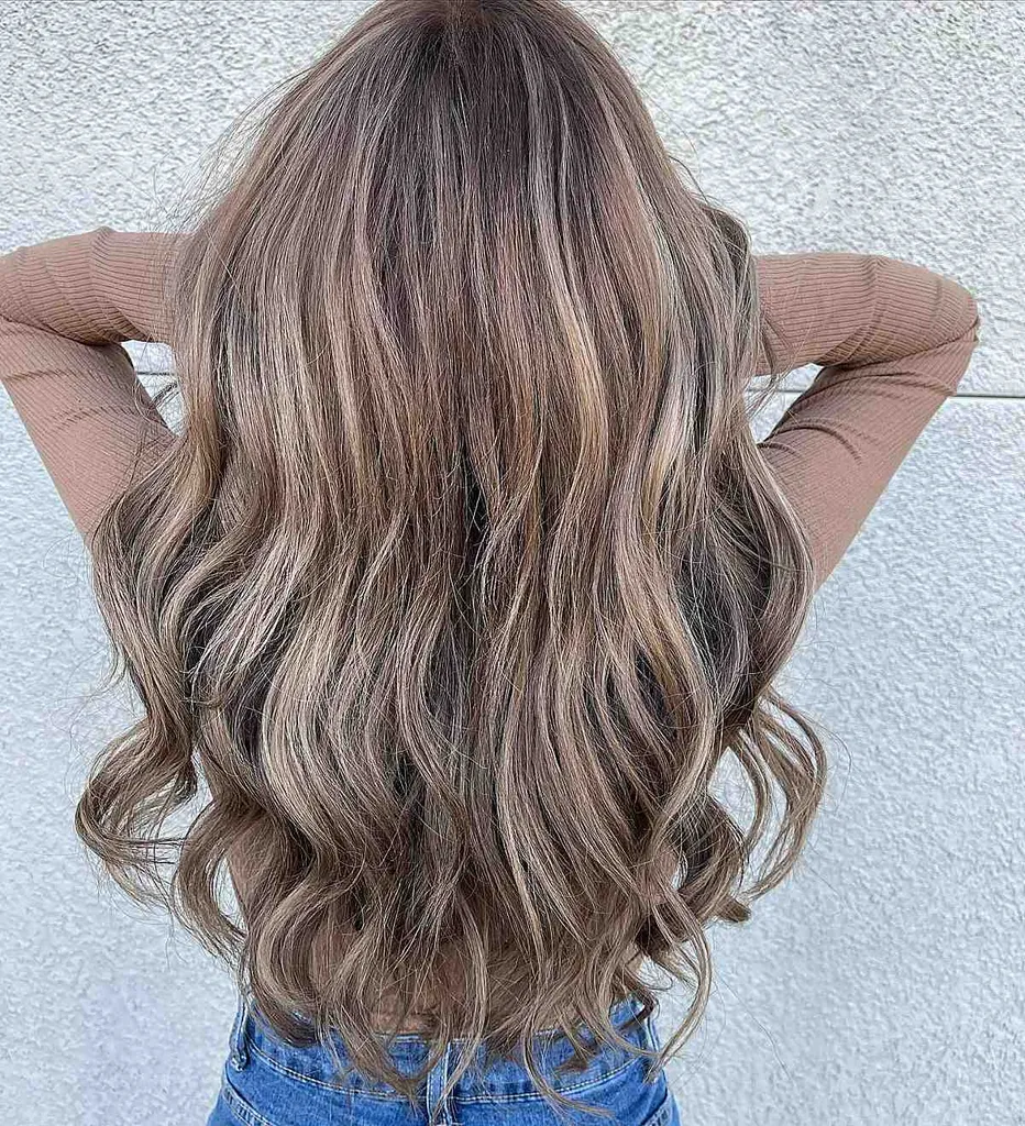 Piesková bronzová balayage' title=