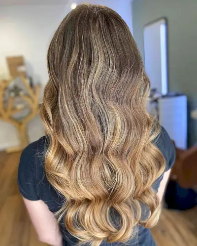 Longer Brown Balayage Wavy Hair with Lighter Ends