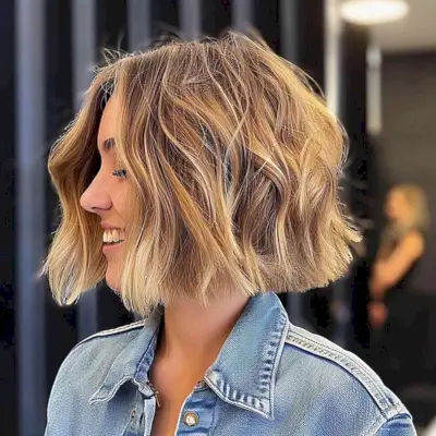 Short Caramel Light Blonde Balayage