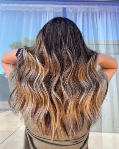 Dimensional beachy bronde ombre
