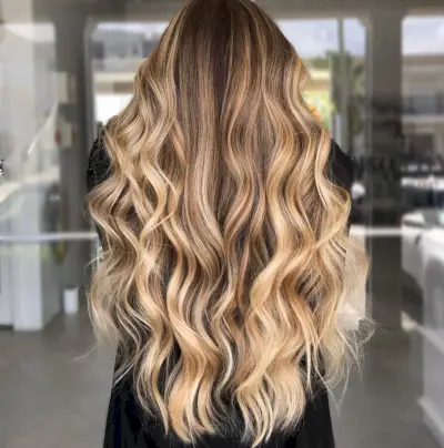 Gorgeous Bronde balayage hair
