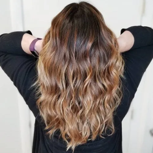 בלונד קרמל מקסים' title=