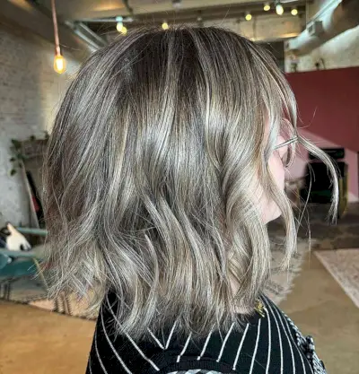 Mid-Length Layered Lob with Balayage Highlights