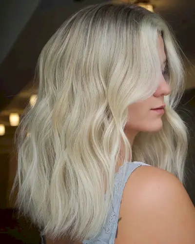 champagne blonde with babylights