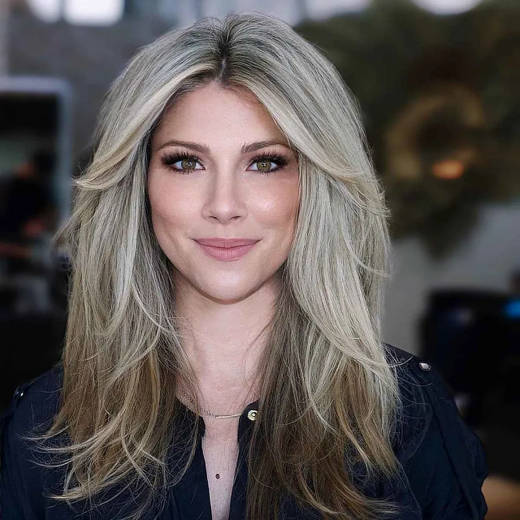 ombre inverso rubio claro a oscuro' title=