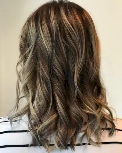 Natural Dark Brown Lowlighting