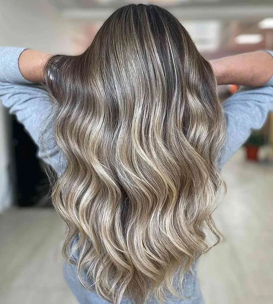 バレイヤージュハイライトとは何ですか？ 40 の完璧な例' title=