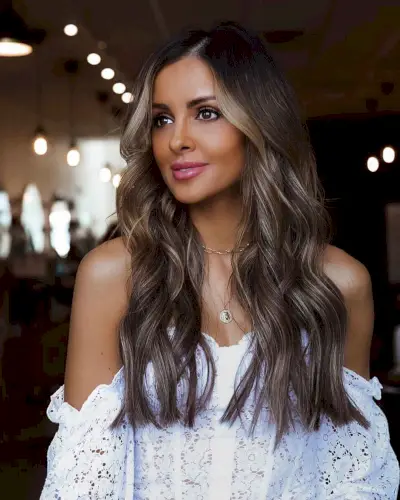 lived-in dimensional brown hair