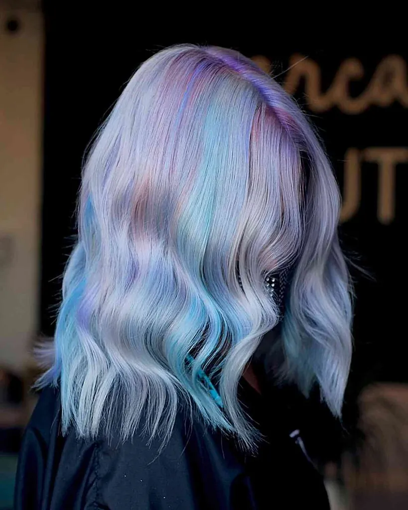 연한 파란색과 보라색 솜사탕 톤의 레이어' title=