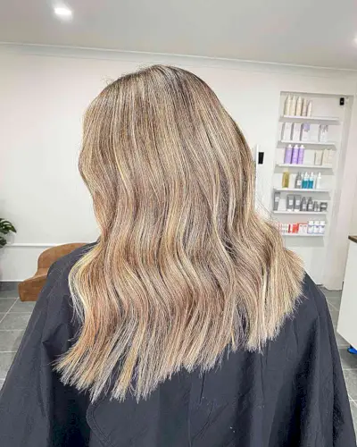 Bright and Warm Brown-Blonde Balayage on Mid-Length Hair
