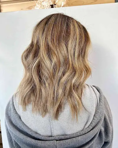Brunette and Honey Blonde Balayage Highlights with Mid-Length Choppy Layers