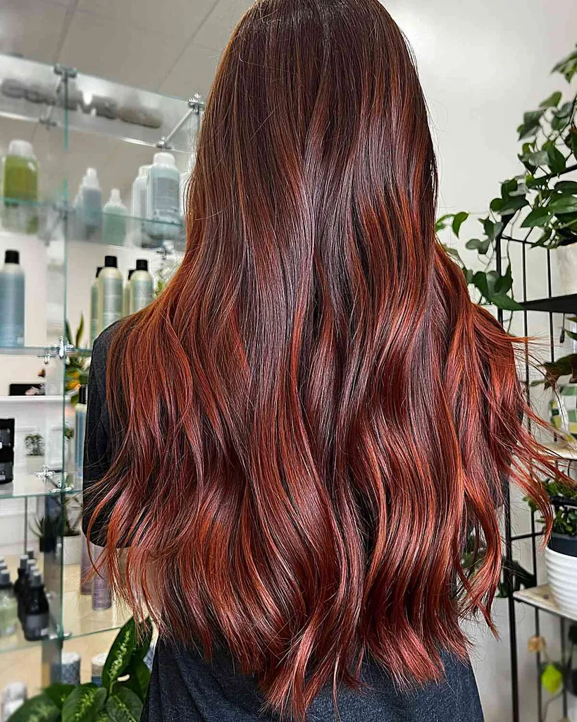 Ilgesni Auburn Spice Red Balayage plaukai' title=