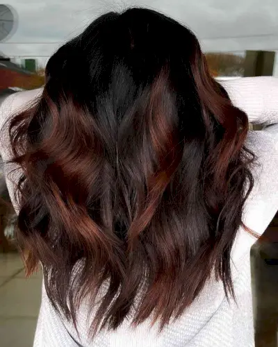 שיער אדום ושחור: צל, גורף