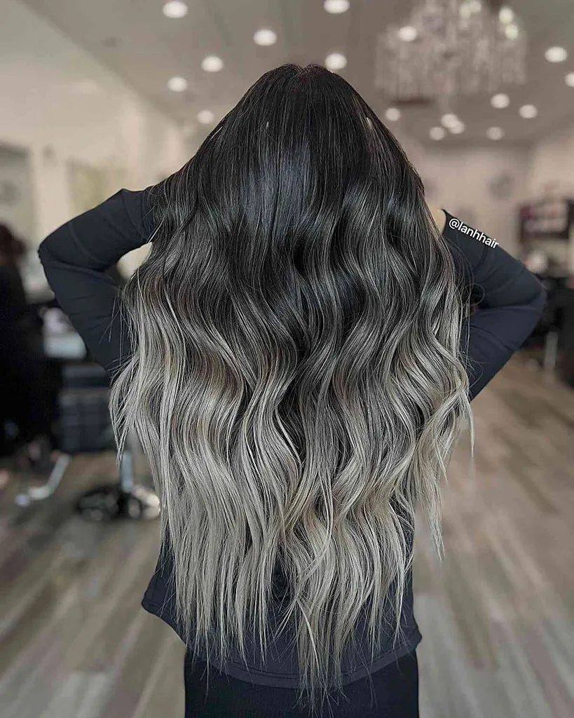 Dark to Ash Ombre' title=