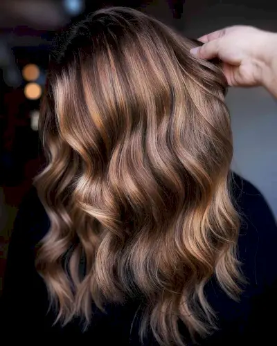 Amazing Chunky Light Balayage Highlights