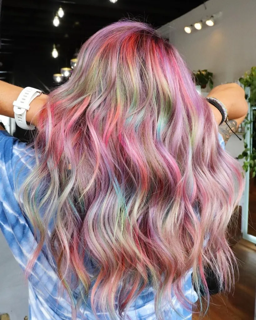 Cabello balayage arcoiris' title=