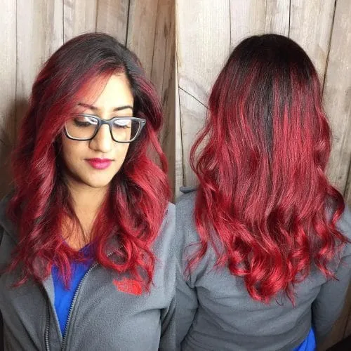 Vivid Red Balayage frizūra' title=