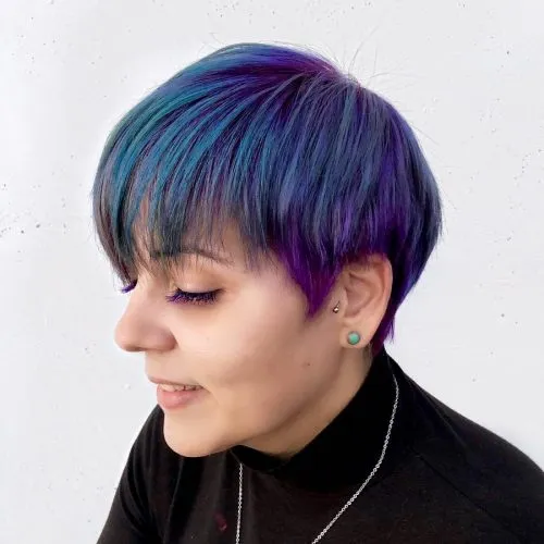 Bleu électrique et violet vif' title=