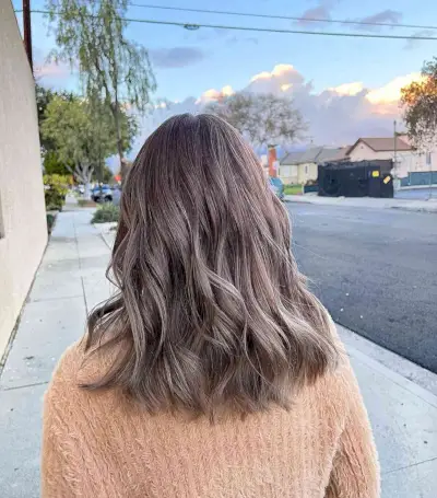 Cool-Toned Milk Tea Brown Balayage Ombre with Medium Haircut