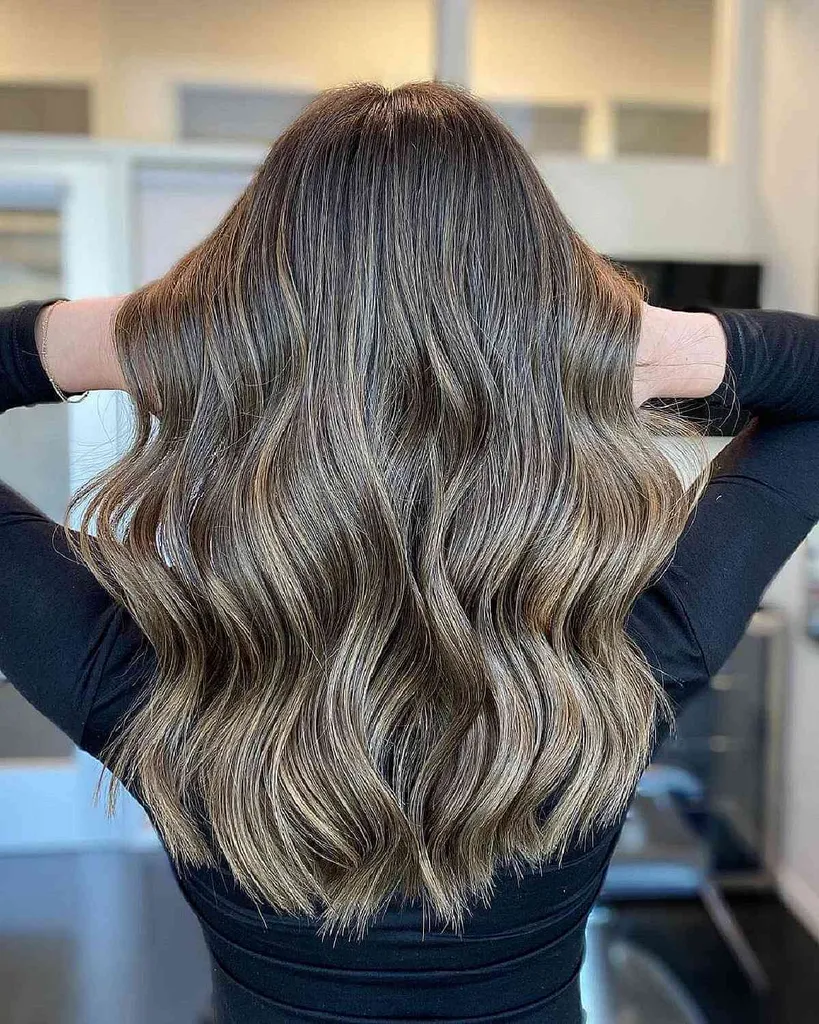 Daudzdimensionāli bronde balayage mati' title=